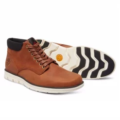 Timberland Men Bradstreet Chukka Leather Red Brown 9 Timberland Men Bradstreet Chukka Leather Red Brown -Baskets Soldes 3 Timberland Bradstreet Chukka Leather Mens Red Brown FG 2