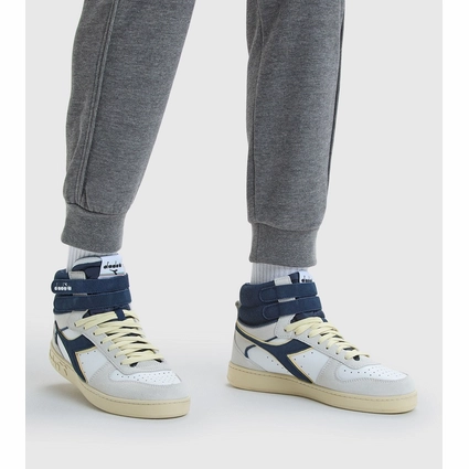 Baskets Diadora Men Magic Basket Mid Suede White Blue Caspian Sea 2 Baskets Diadora Men Magic Basket Mid Suede White Blue Caspian Sea – Image 2